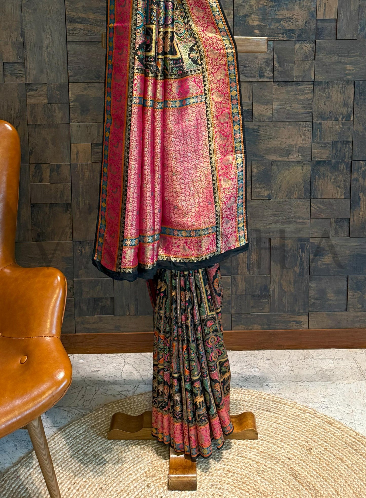 Black & Pink Katan Art Silk Saree with Box Pattern Motifs