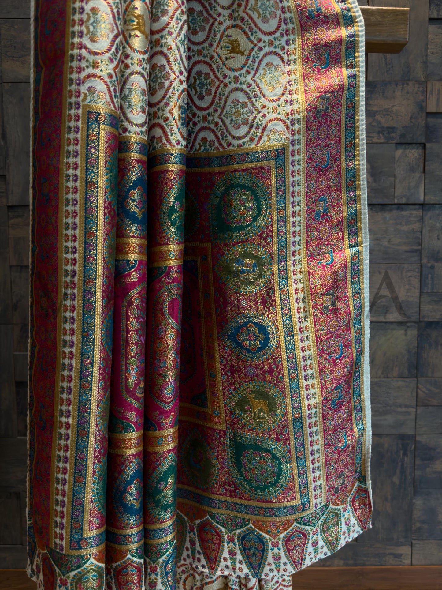 Off-White Viscose Katan Silk Saree with Pink Pallu